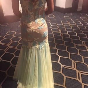 Sherri hill dress size 4